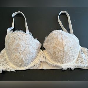 Victoria’s Secret bra Dream Angels size 32C